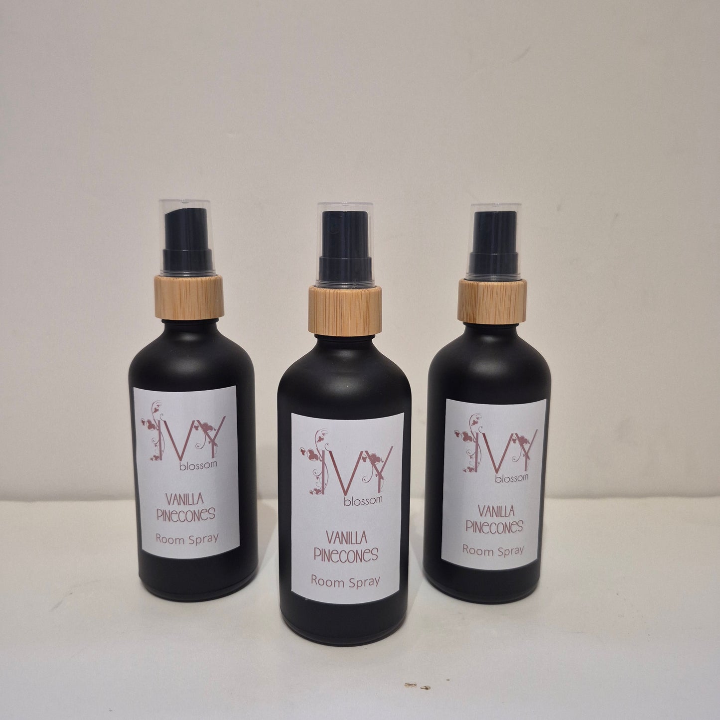 Vanilla Pinecones Autumn Room Spray